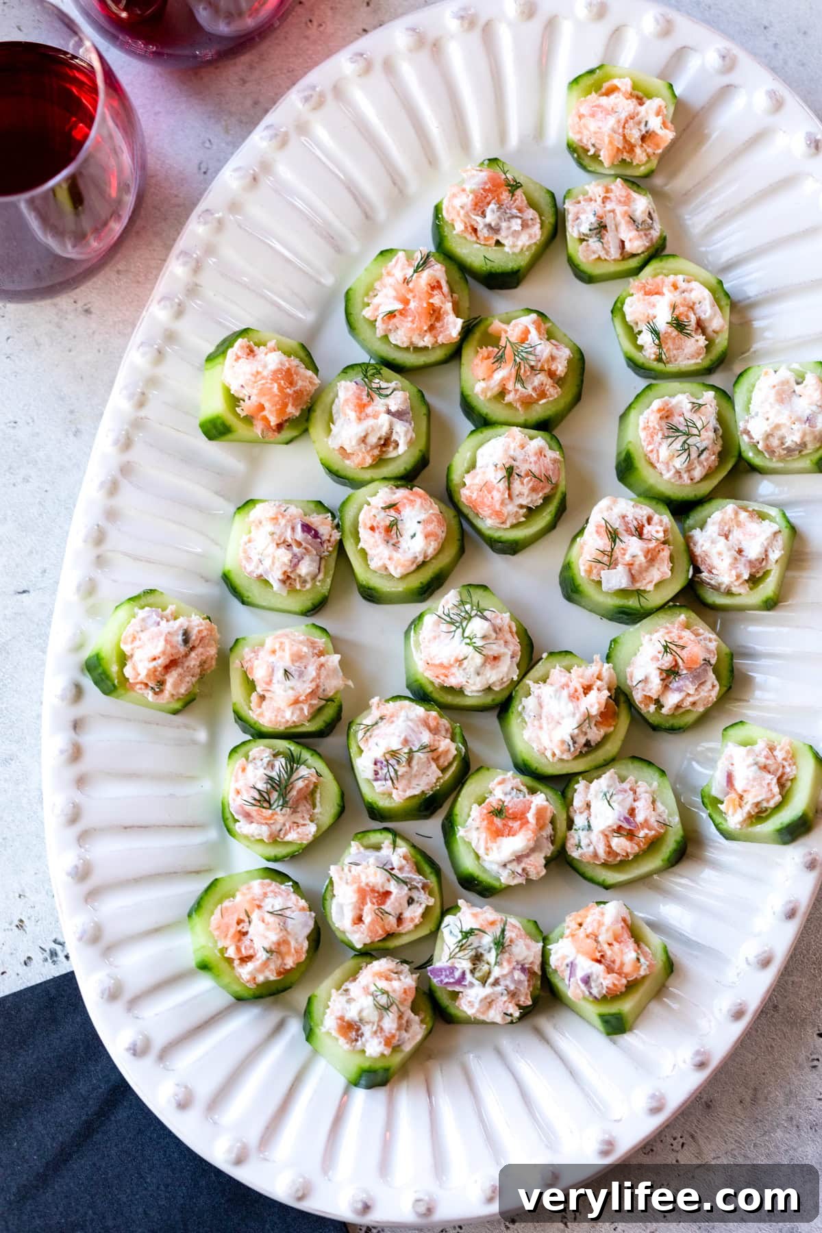 Smoked Salmon Cucumber Bites with Dill and Cream Cheese 2 Smoked Salmon Cucumber Bites