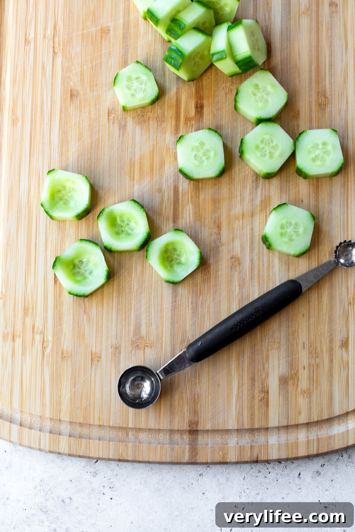 Smoked Salmon Cucumber Bites with Dill and Cream Cheese 7 Make cucumber cups