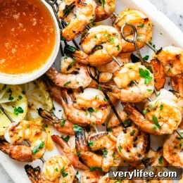 Fresh Tomato Pasta Recipe with Garlic and Basil 11 Grilled Shrimp
