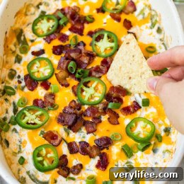 Jalapeno Popper Dip with chip