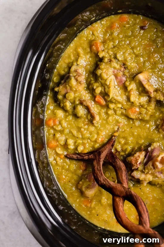 25 Crockpot Dinner Recipes to Enjoy Year-Round 16 Slow Cooker Split Pea Soup