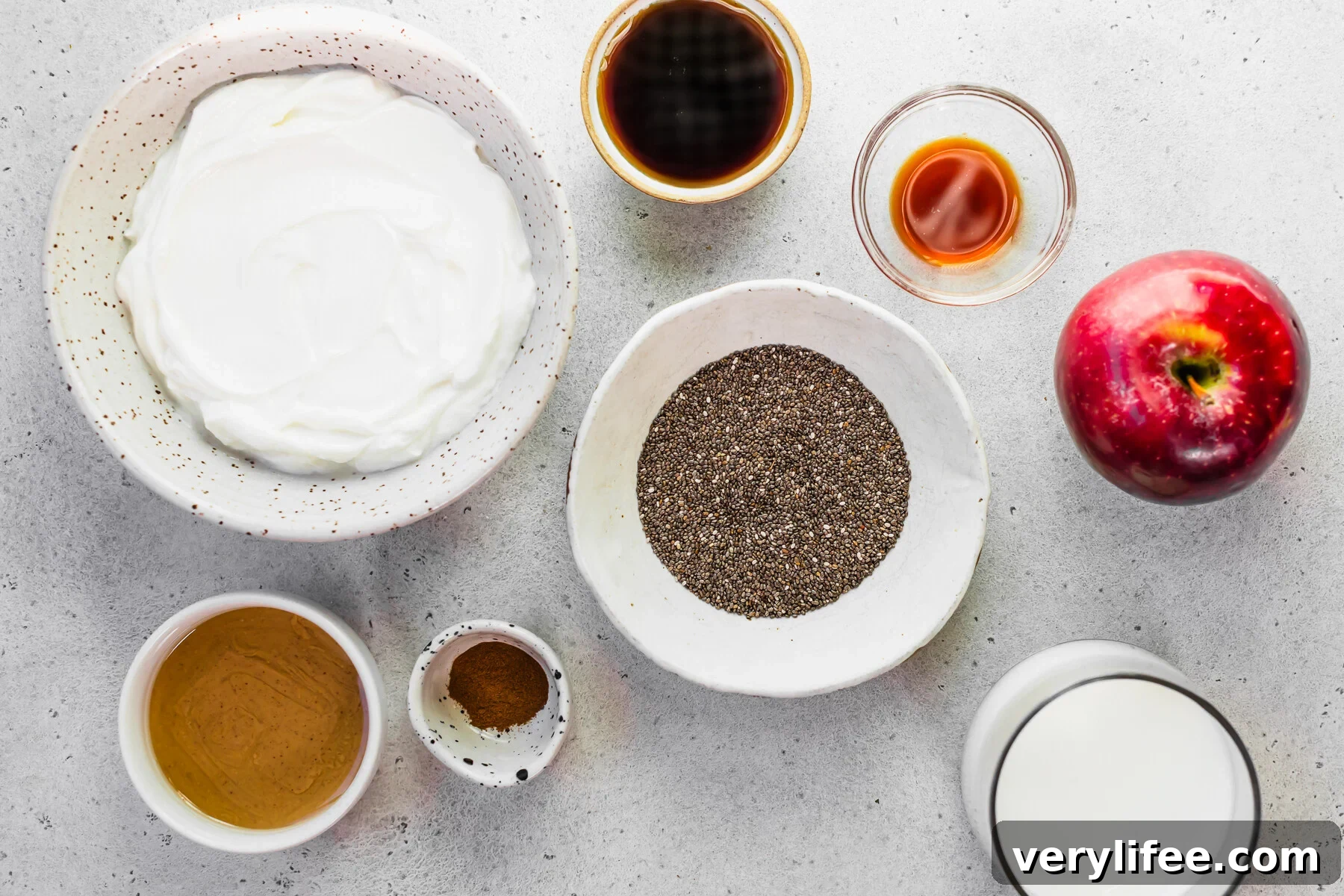 Apple Chia Seed Pudding ingredients