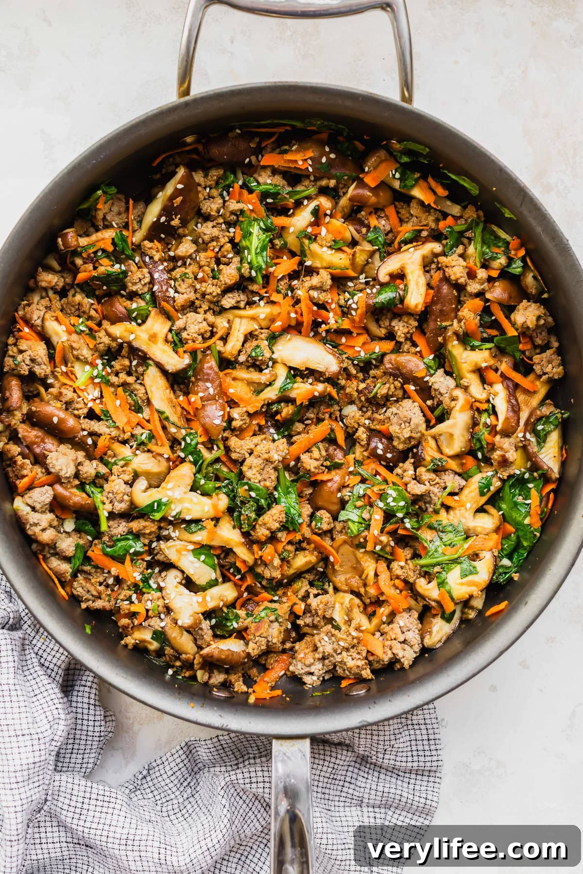 Ground Beef Bibimbap: One-Skillet Korean Bowl 9 Ground Beef Bibimbap (Easy One-Skillet Recipe)