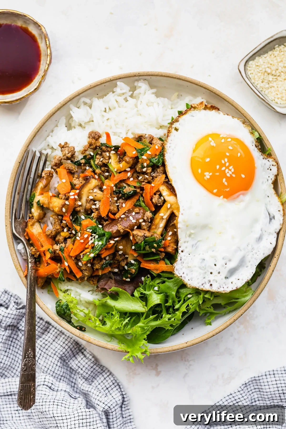 Ground Beef Bibimbap: One-Skillet Korean Bowl 10 Ground Beef Bibimbap (Easy One-Skillet Recipe)