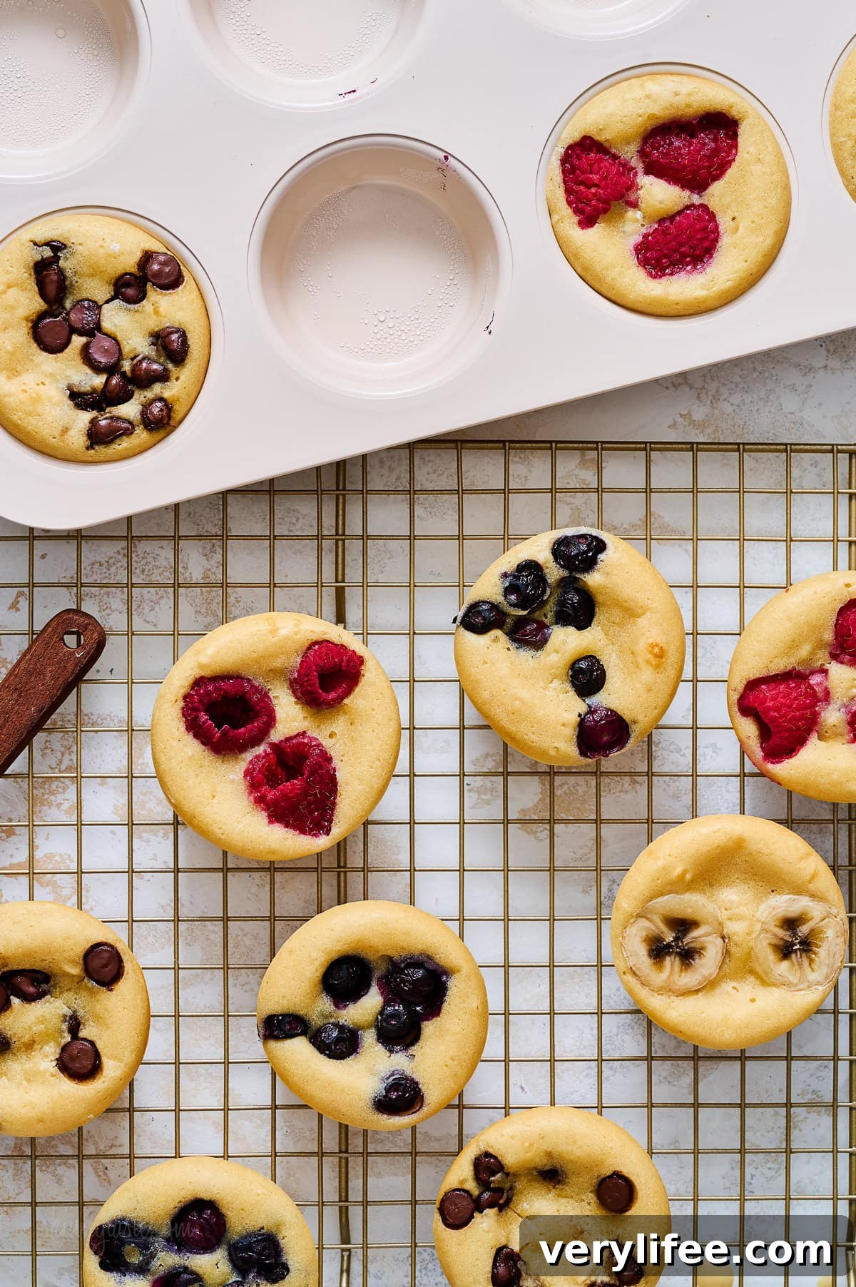 Fluffy Pancake Muffins with Maple Syrup Glaze 12 Pancake Muffins