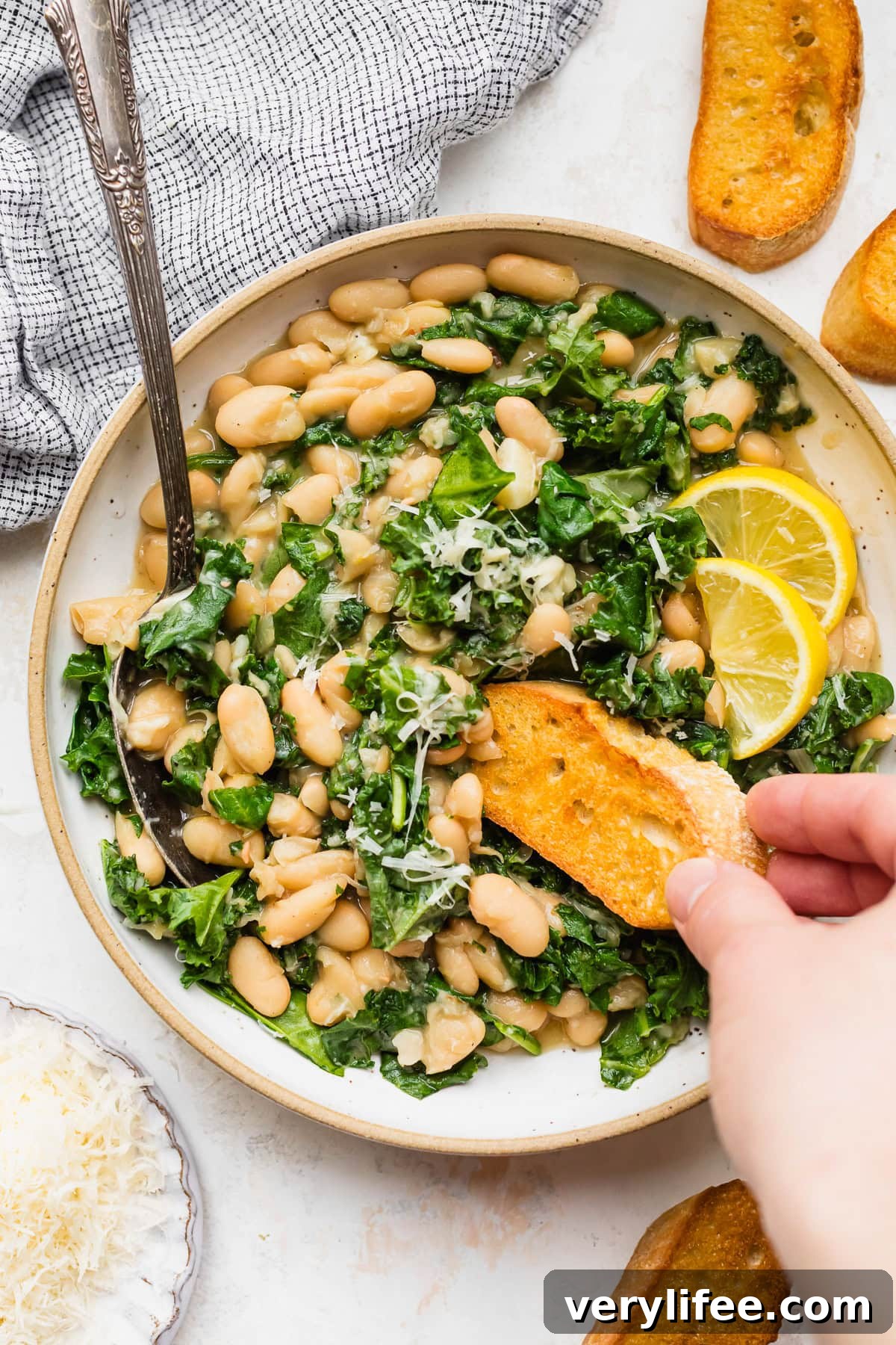 Kale and Spinach Beans Recipe: Hearty Greens Bowl 10 Beans and Greens (Cannellini Beans with Kale + Spinach)