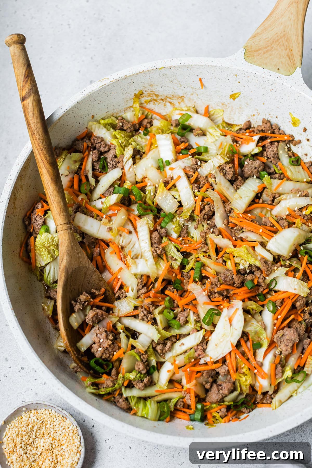 Soy-Garlic Beef and Cabbage Stir-Fry 10 Ground Beef and Cabbage Stir Fry