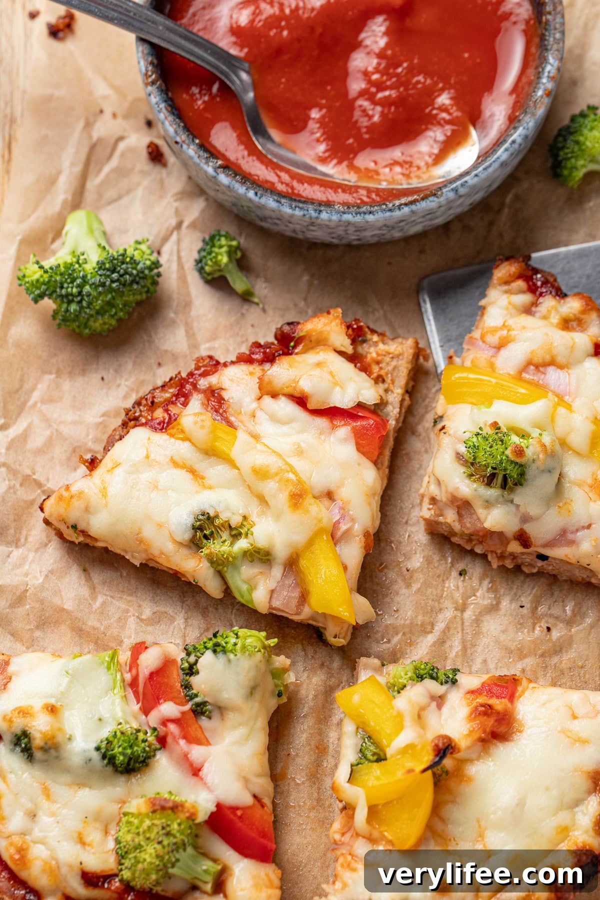 Chicken Crust Pizza with Vegetables