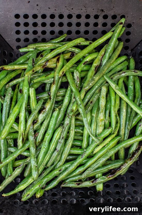 Smoky Grilled Green Bean Salad with Lemon Vinaigrette 7 place them in a grill pan