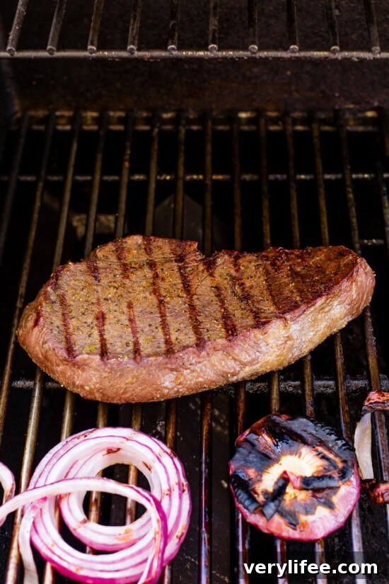 Grilled Steak Fajita Salad with Cilantro Lime Dressing 8 grilled steak