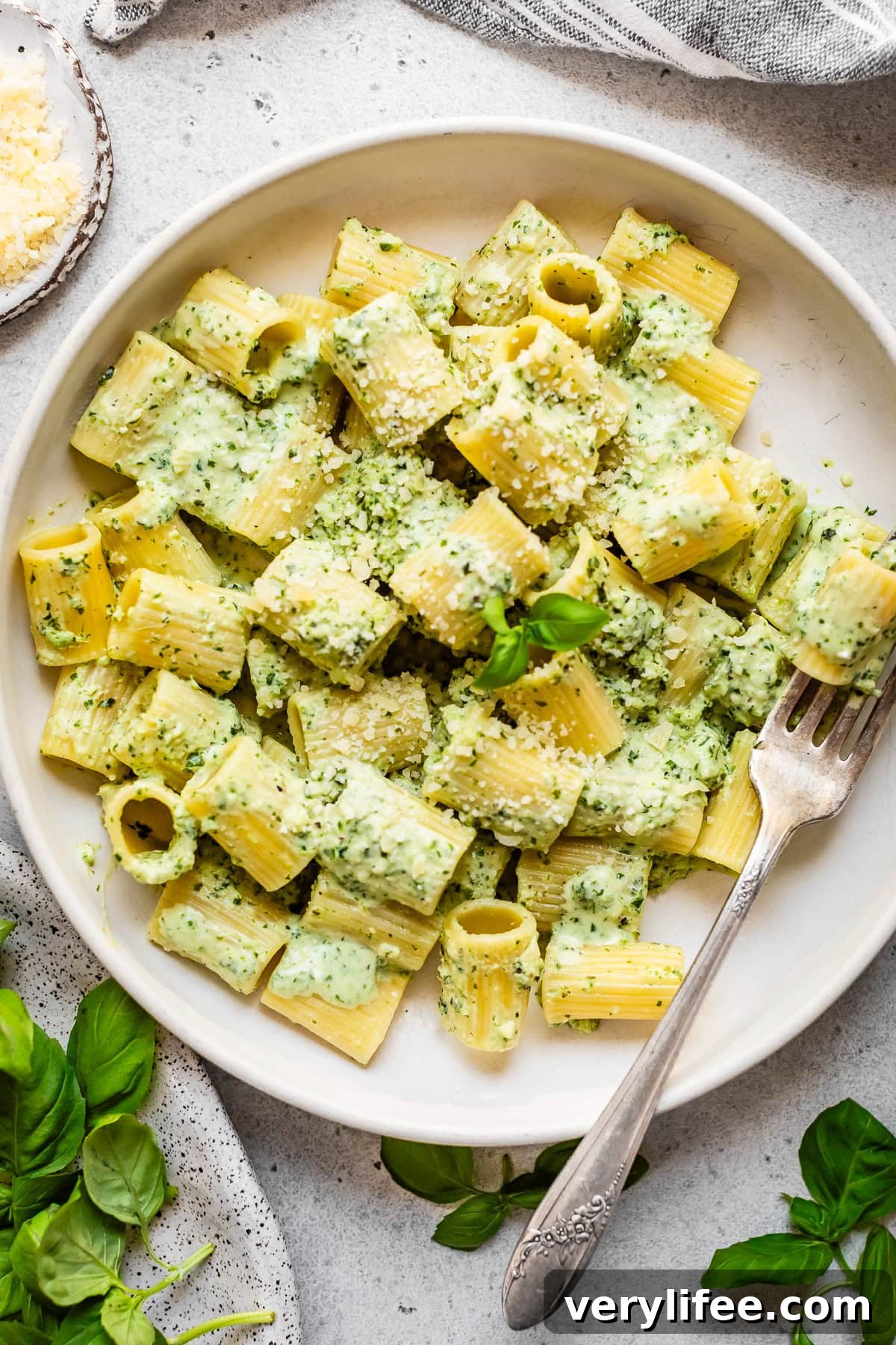 Creamy Pesto Pasta (With Cottage Cheese)