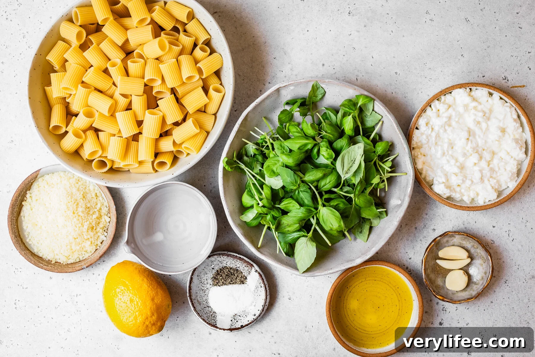 Creamy Pesto Pasta 