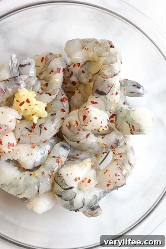 Crispy Oven-Roasted Lemon Garlic Shrimp 2 One of the quickest and easiest ways to prepare shrimp is to roast them in the oven and simply drizzle with some olive oil, garlic and fresh lemon juice.