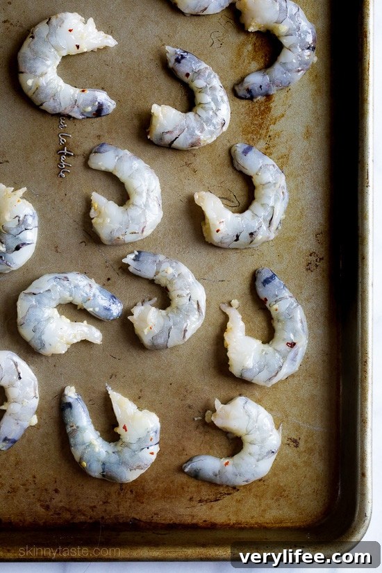 Easy Roasted Lemon-Garlic Shrimp One of the quickest and easiest ways to prepare shrimp is to roast them in the oven and simply drizzle with some olive oil, garlic and fresh lemon juice.