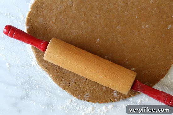 Handcrafted Gingerbread Ornaments for Your Christmas Tree 4 img 21279 6