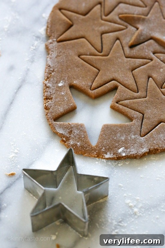 Handcrafted Gingerbread Ornaments for Your Christmas Tree 5 img 21279 7