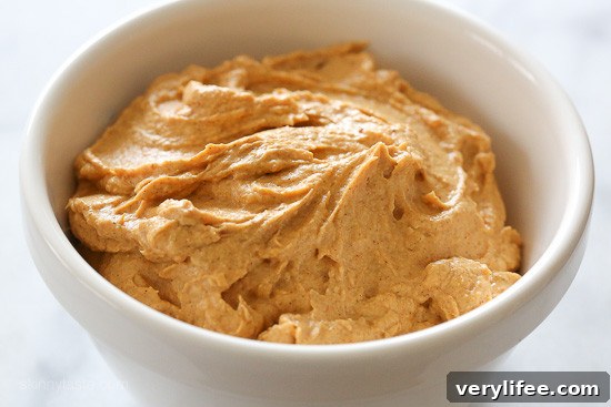 Pumpkin Spice Cream Cheese Spread Recipe 2 Pumpkin Spice Cream Cheese on toast