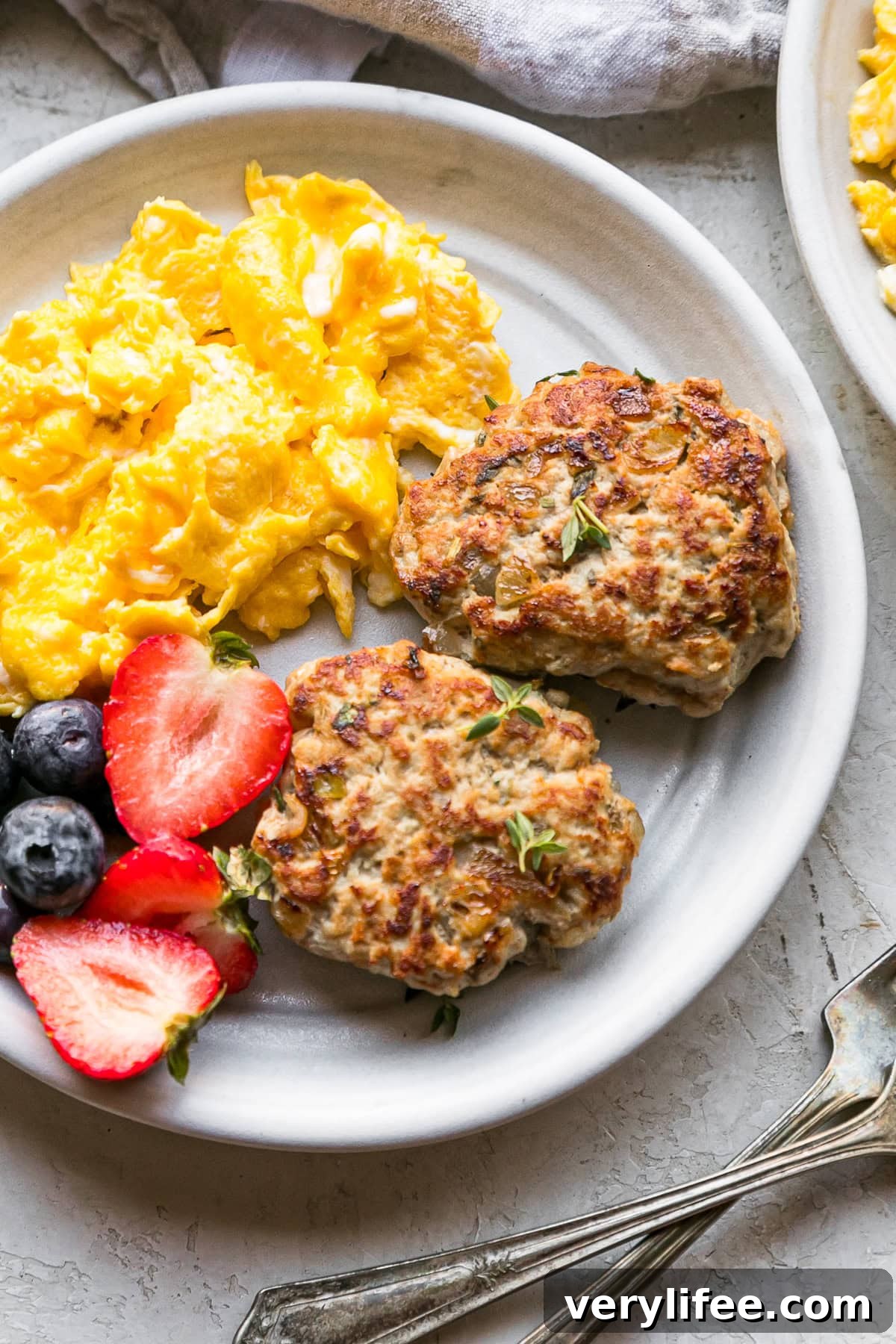 Homemade Breakfast Sausage Recipes and Cooking Tips 2 Sausage Patties