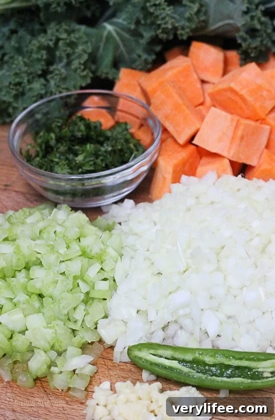Hearty Chicken, Sweet Potato and Kale Soup Recipe 4 img 21424 4