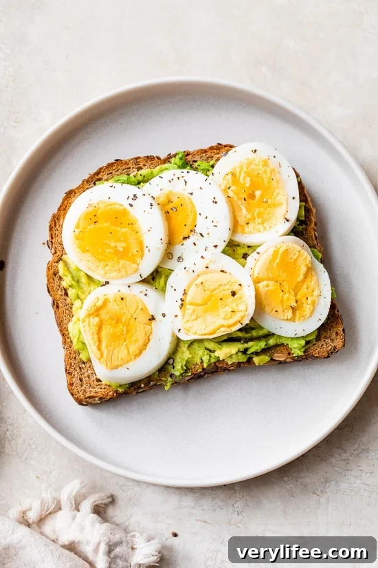 4 Ways to Make Avocado Toast with Egg 6 Avocado Toast with hard boiled egg