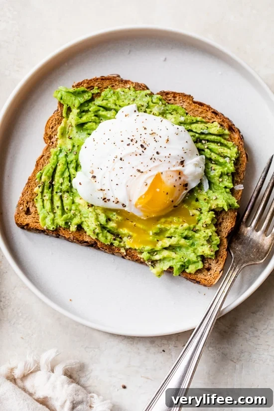 4 Ways to Make Avocado Toast with Egg 9 Avocado Toast with Poached Egg