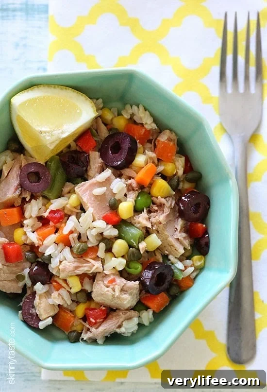Italian tuna and brown rice salad is wonderful, easy lunch using basic pantry items such as tuna, brown rice, capers and good quality chopped olives plus some frozen mixed vegetables and fresh lemon juice.