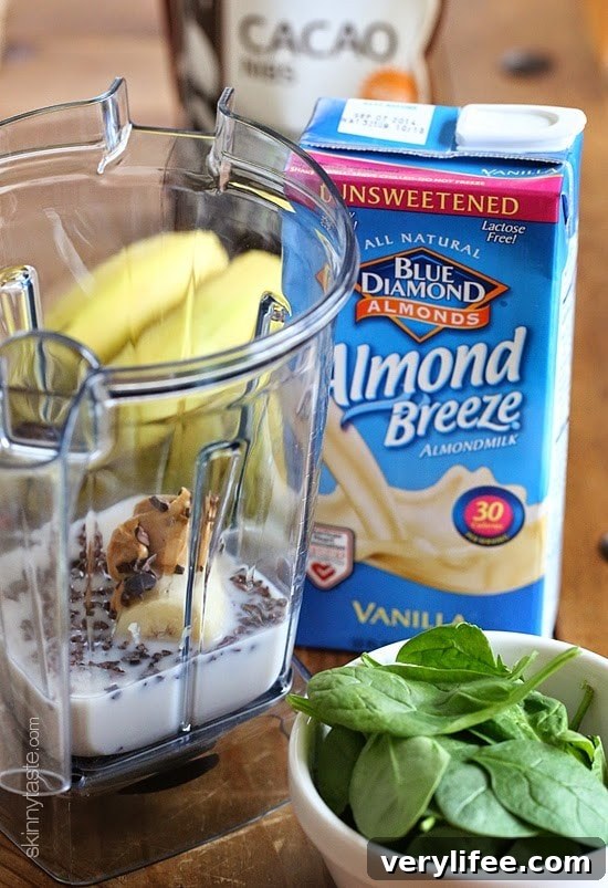 This protein-packed Superfood PB Banana and Cacao Green Smoothie is packed with loads of nutrients and vitamins like antioxidants, fiber and magnesium.
