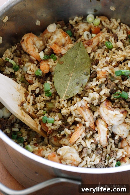 Dirty Brown Rice with Shrimp Dirty brown rice with lean beef and shrimp