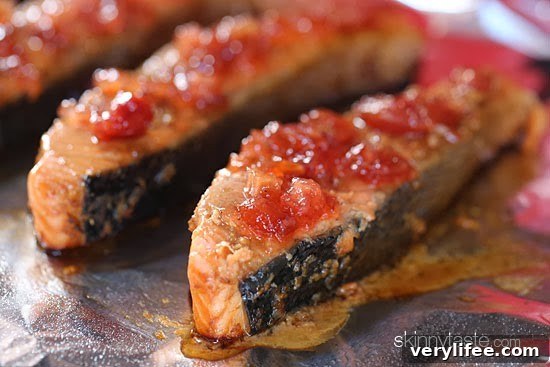 Broiled Wild Salmon with Cherry-Apple Chutney Recipe 8 Broiled salmon fillets on a sheet of foil topped with apple cherry chutney