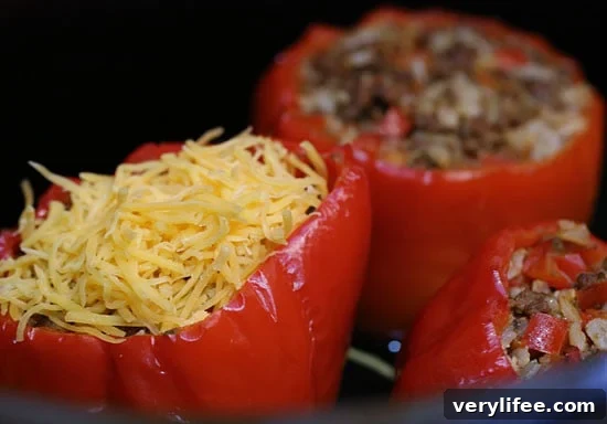 Slow Cooker Stuffed Peppers Recipe 5 img 21773 5