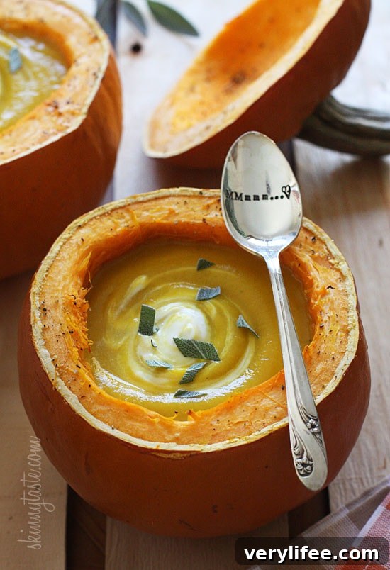Roasted Pumpkin and Sage Soup Recipe 3 img 21825 2