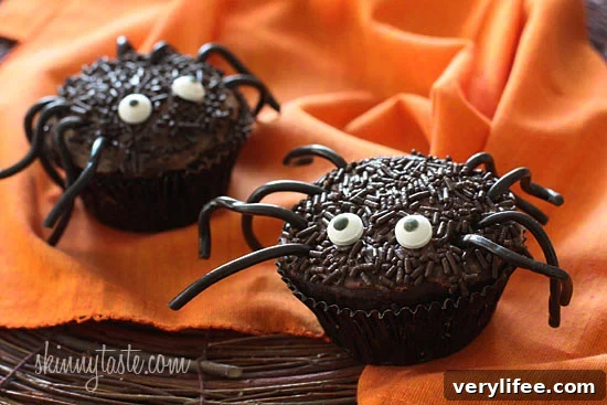 Spooky Spider Halloween Cupcakes - healthier, lighter Halloween treats
