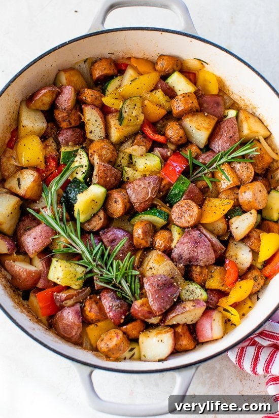 One-Pan Sausage, Potatoes and Summer Vegetables 4 One-pot skillet dinner made with chicken sausage, bell peppers, zucchini, baby red potatoes and fresh herbs.
