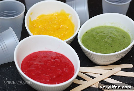 Hot summer's day? No problem, cool off with these homemade frozen fruit pops made with fresh mango, kiwi, and raspberry fruit puree.
