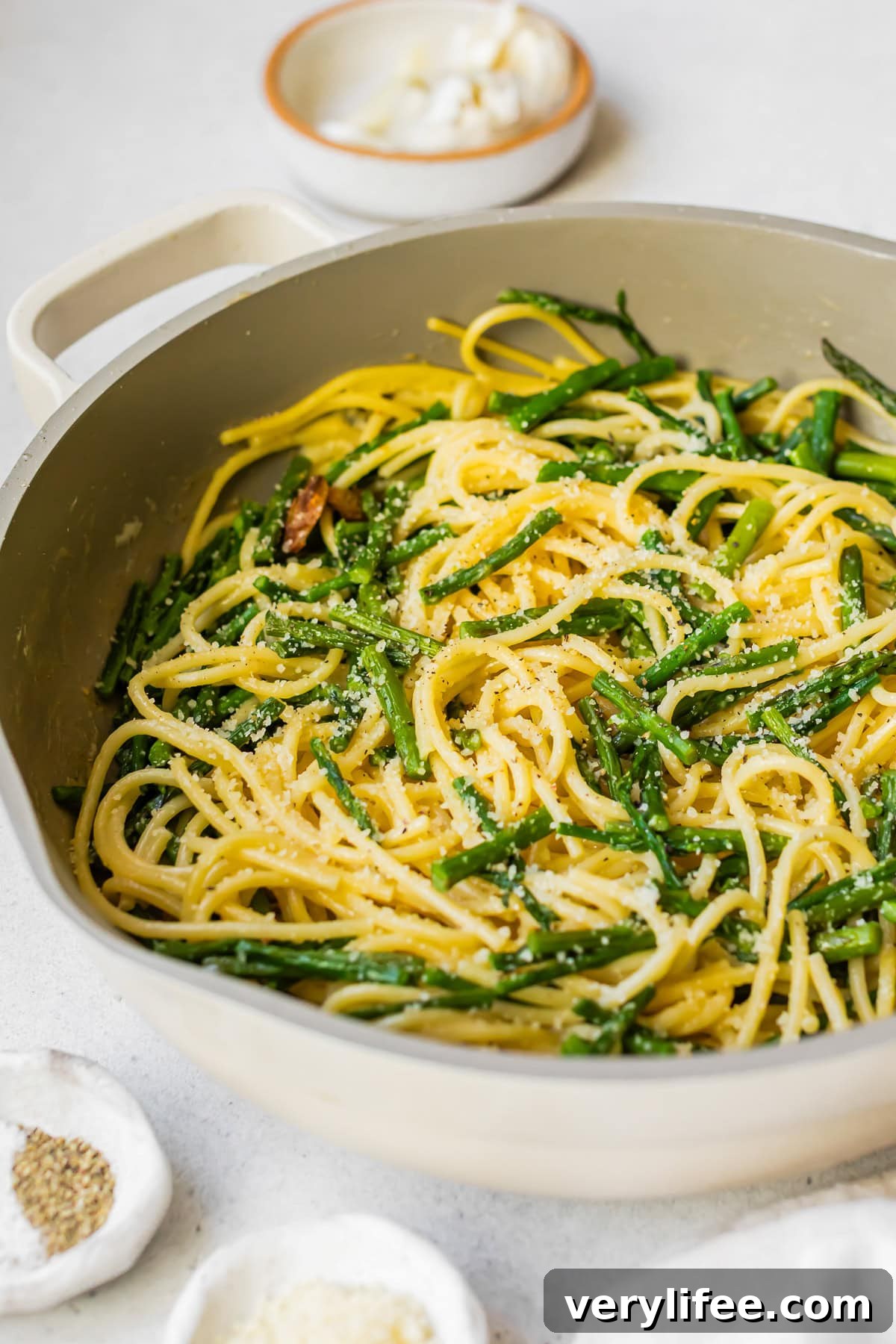 Pasta with Asparagus