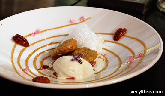 Eating Through Washington, DC: A Local Food Guide 12 img 22082 11