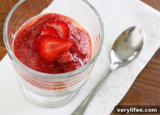 Strawberry Rhubarb Compote Recipe for Yogurt, Toast & Pie 2 Strawberry Rhubarb Compote