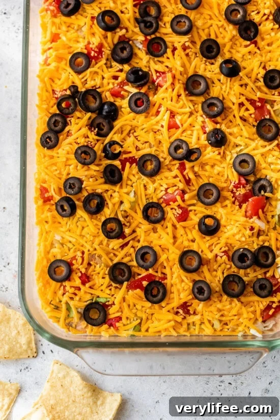 Add the toppings and serve.