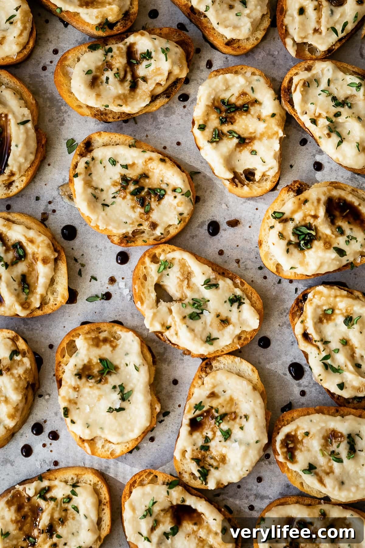White Bean Crostini Recipe with Garlic and Rosemary 2 white bean crostini