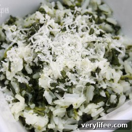 Rice with spinach served in a bowl
