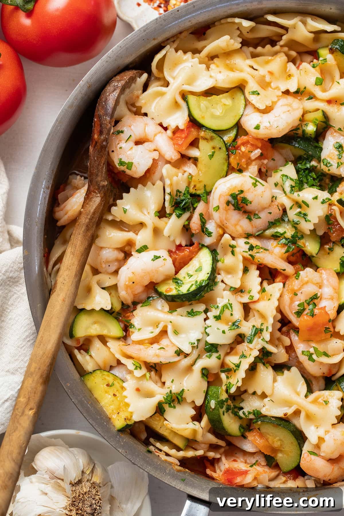 Shrimp and Zucchini Pasta