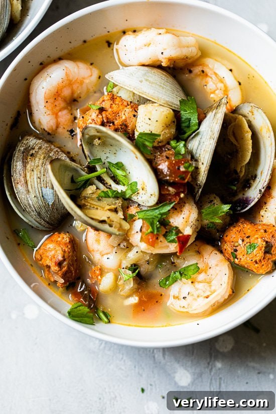seafood stew with clams