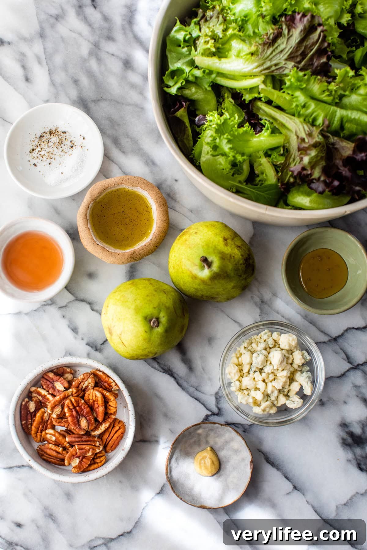 pears, pecans, gorgonzola and greens