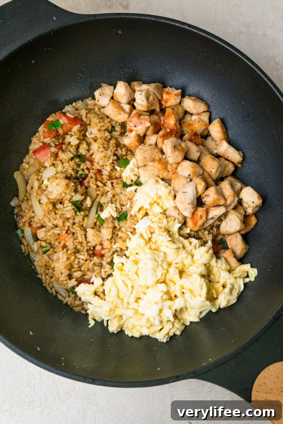 return chicken and eggs to wok