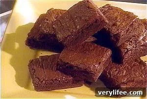 Fudgy Black Bean Brownies Recipe 2 Black bean brownies on a plate