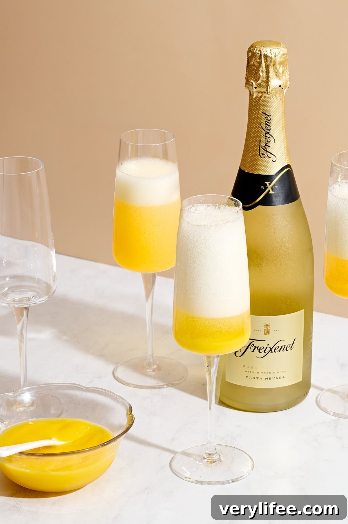 Mango Bellini