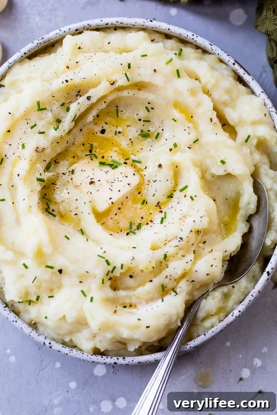 Creamy Roasted Garlic Mashed Potatoes Recipe 2 Garlic Mashed Potatoes