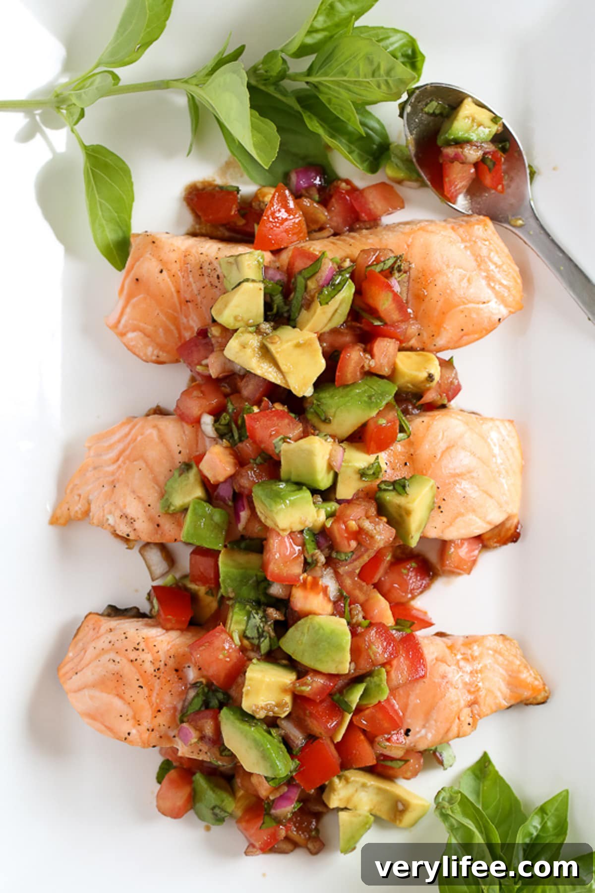 Grilled Salmon Bruschetta with avocado