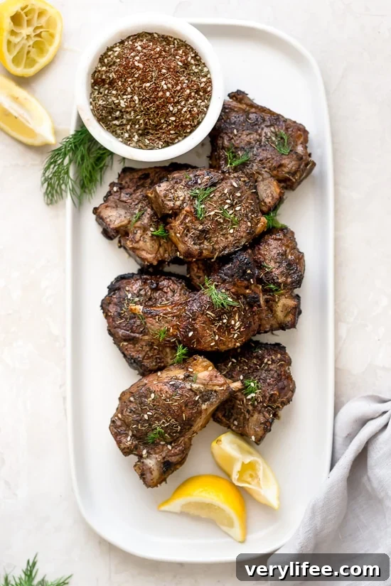 Za'atar Lamb Chops with Lemon and Garlic 4 Grilled lamb loin chops seasoned with Za'atar
