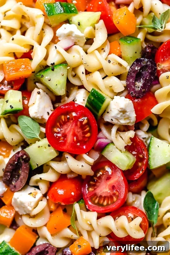 25 Viral Skinnytaste Recipes That Defined 2019 23 Greek Pasta Salad is light and fresh, loaded with garden tomatoes, bell peppers and cucumbers tossed in a homemade Greek dressing with Kalamata olives and Feta cheese. Perfect for summer parties!